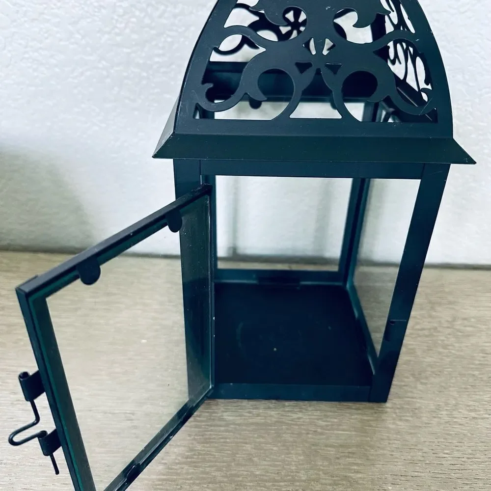 Black Metal Farmhouse Gothic Lantern Candle Holder